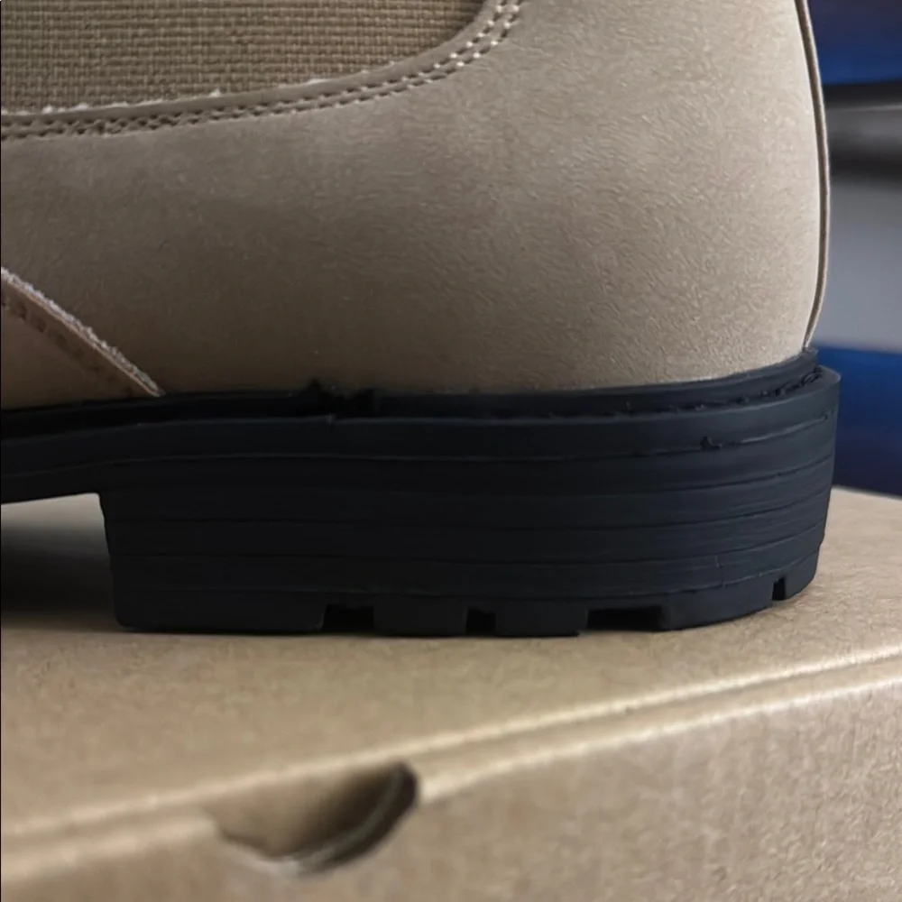 Coutgo Men's Chelsea Boots Leather Slip-on Boot 🥾 Size 10.5 Brand New